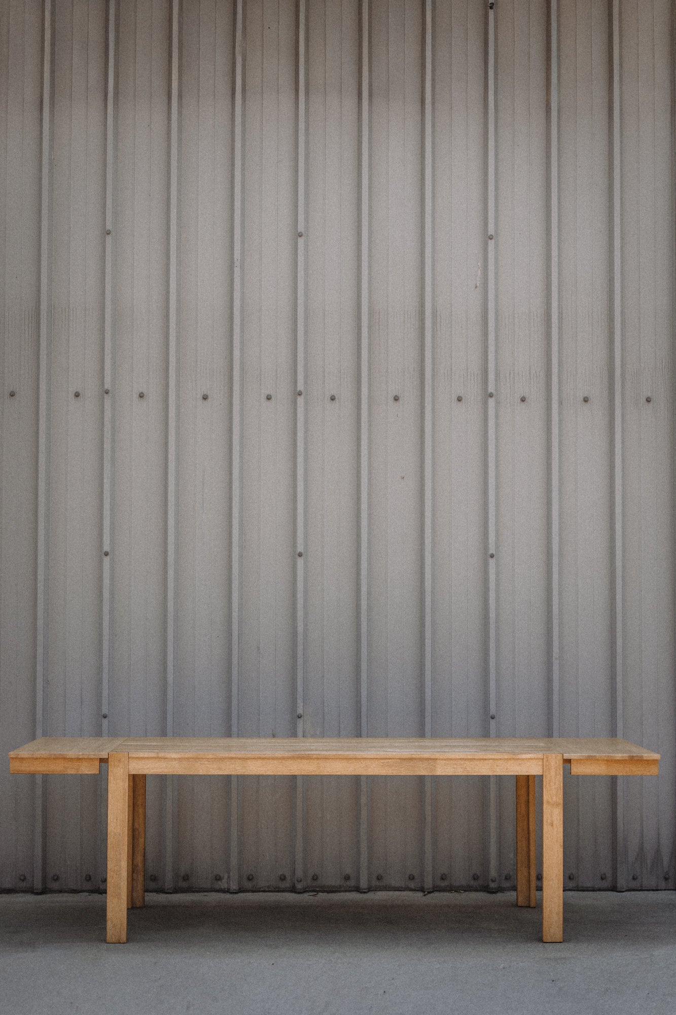 Mopio Logan Solid Wood Extendable Dining Table