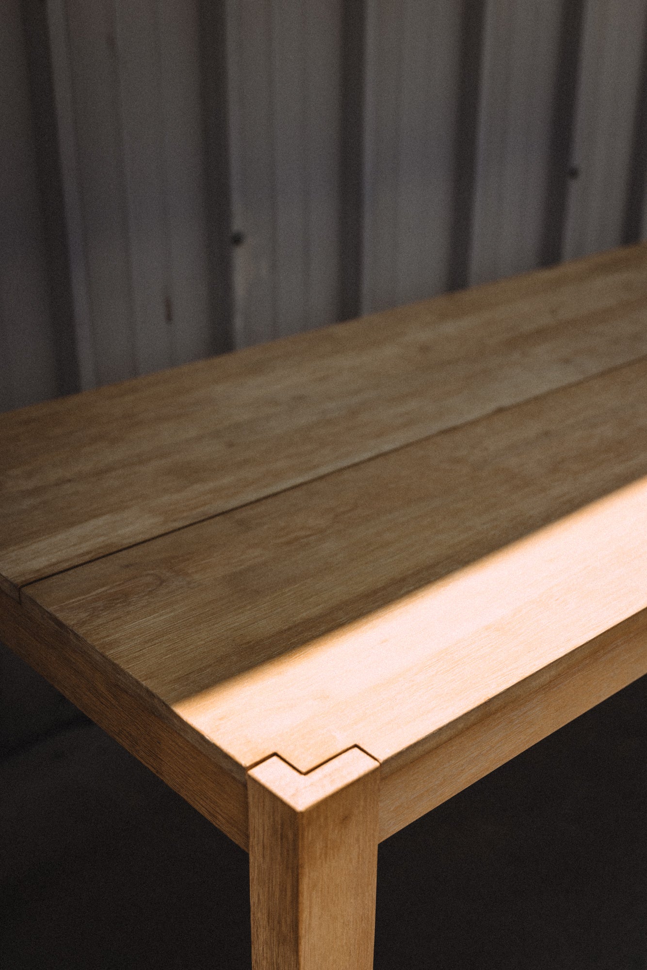 Mopio Logan Solid Wood Extendable Dining Table