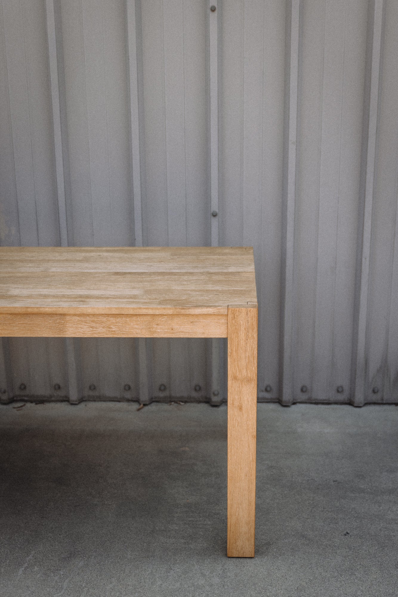 Mopio Logan Solid Wood Extendable Dining Table