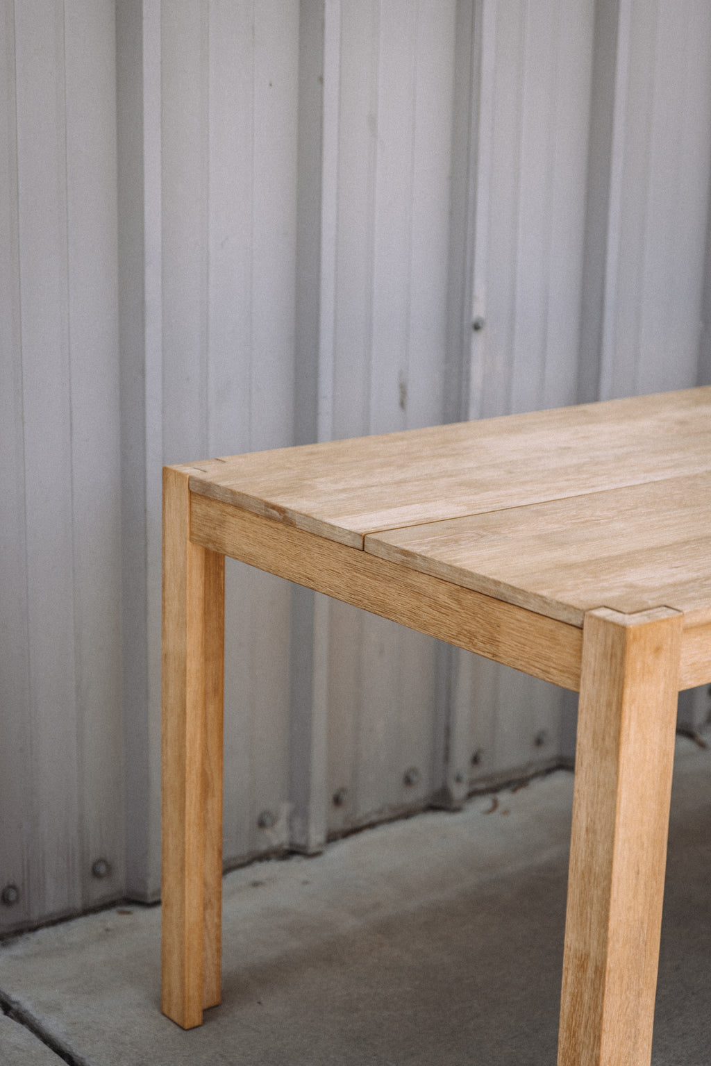 Mopio Logan Solid Wood Extendable Dining Table