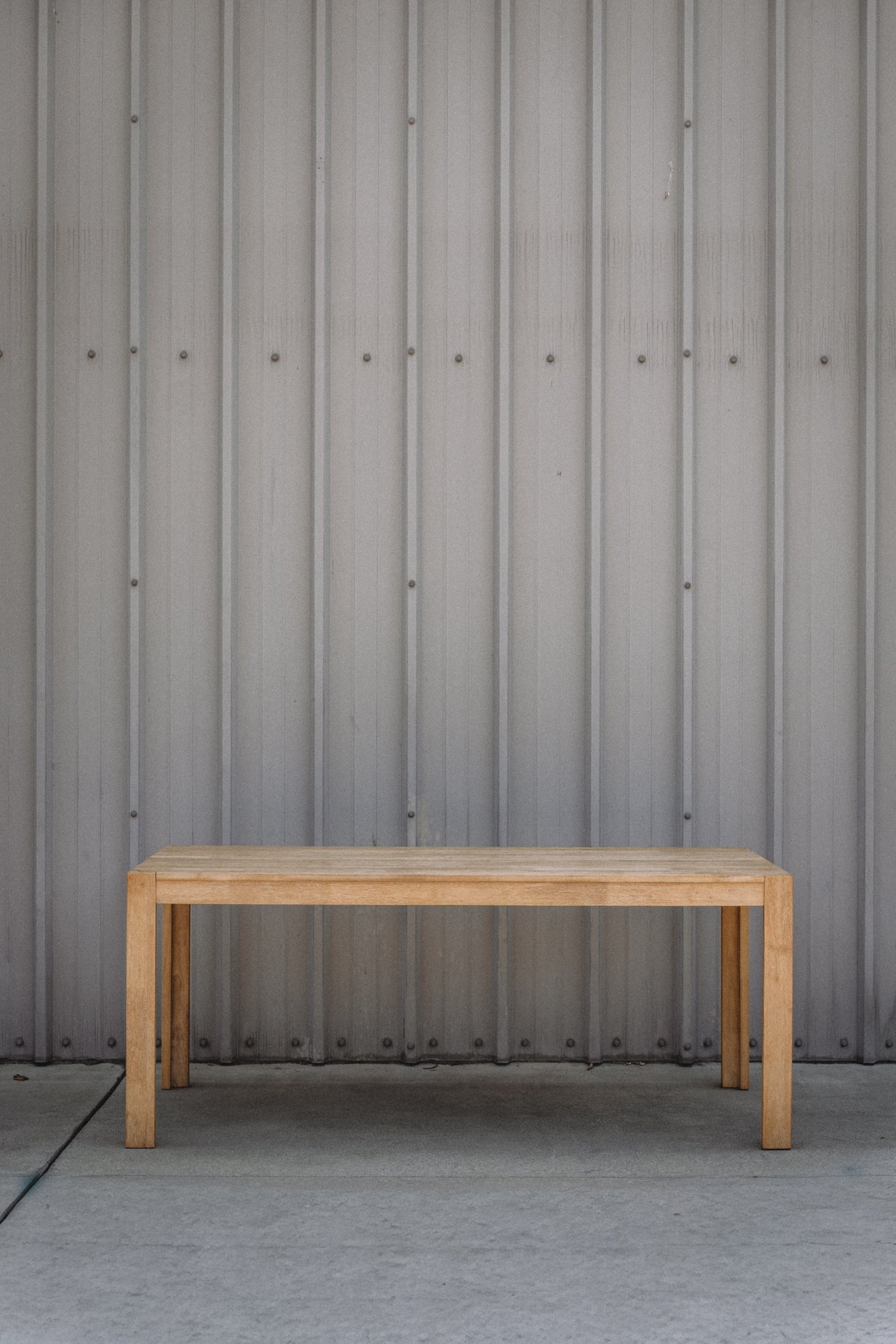 Mopio Logan Solid Wood Extendable Dining Table