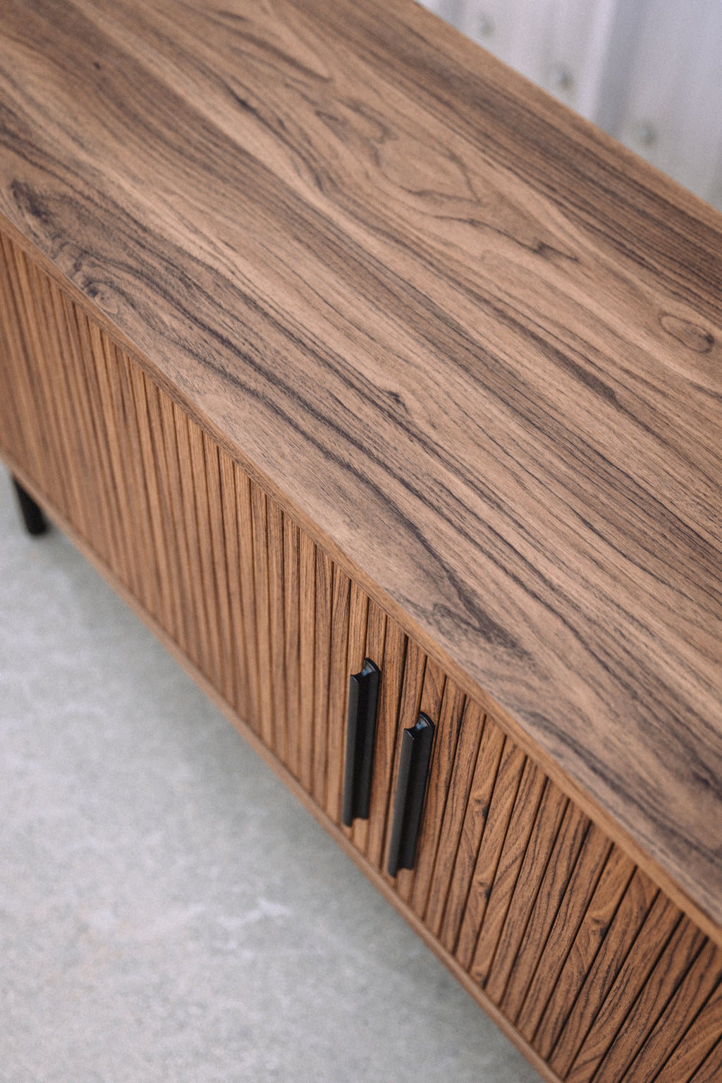 Mopio Quin Tambour 59" TV Stand